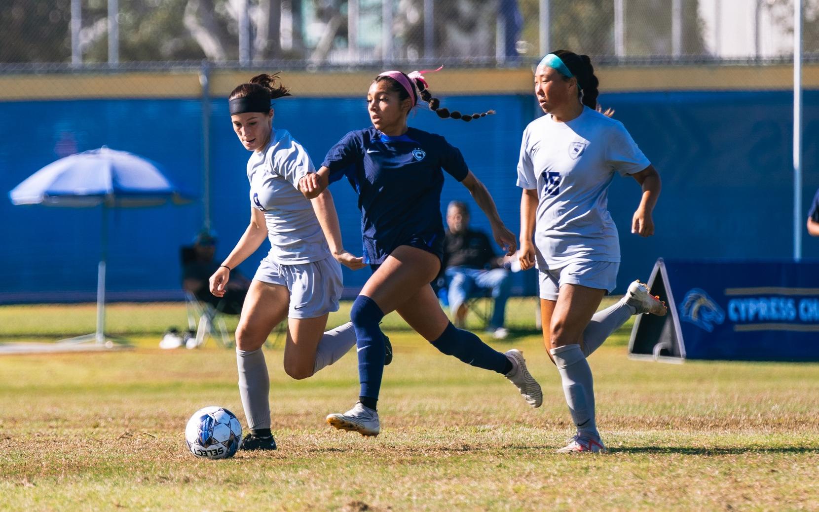 No. 1 Cypress Chargers Stay Undefeated with 3-2 Win over Golden West